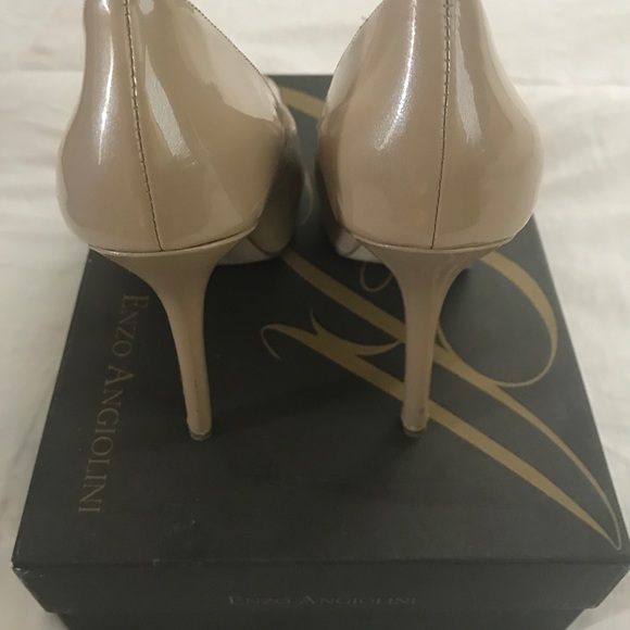 Enzo Angiolini Patent Leather Peep Toe Pumps 8 - Picture 5 of 7